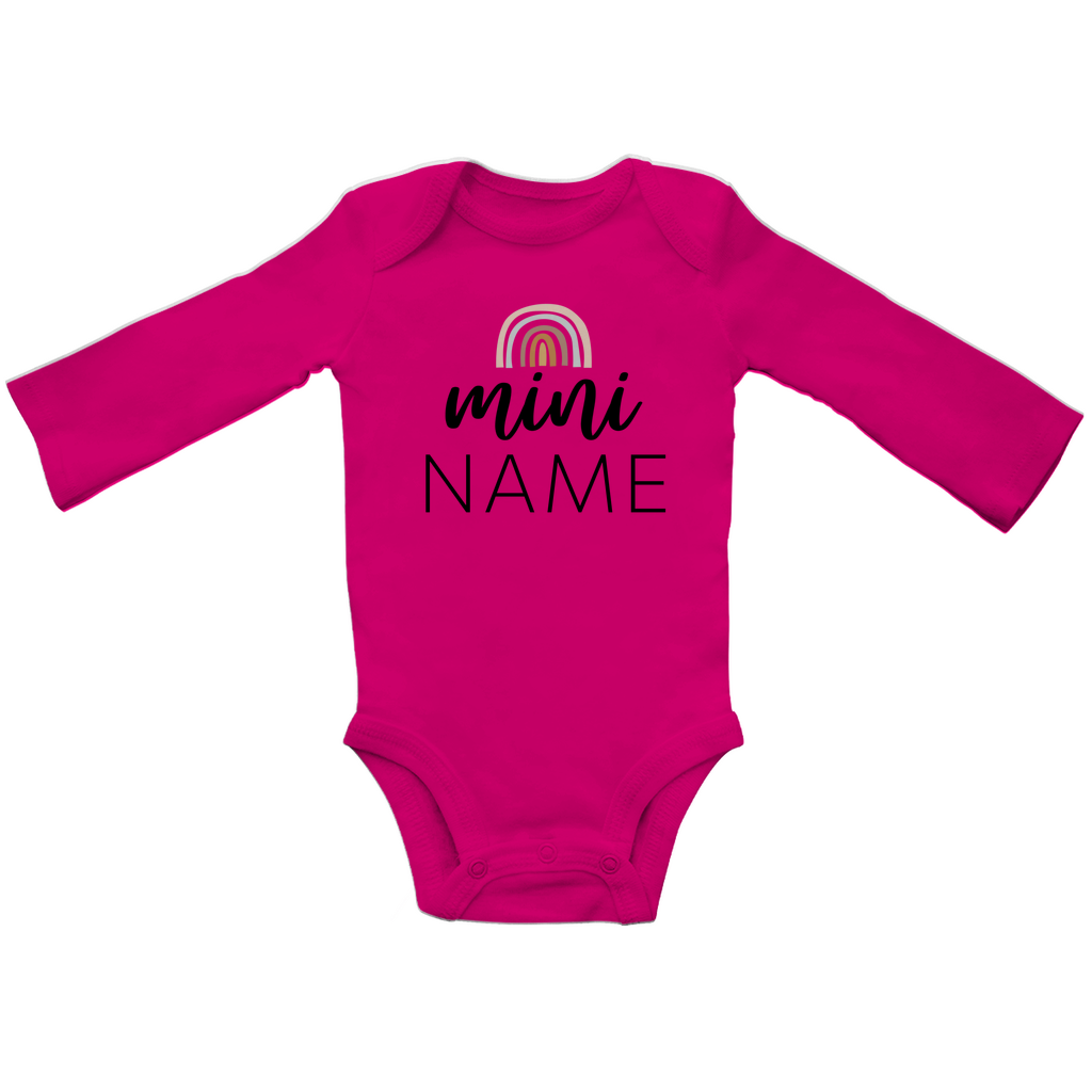 Baby Langarm Body "Rainbow Soul" für Mädchen in Pink mit Boho-Regenbogen, aus Bio-Baumwolle, personalisierbar mit Wunschnamen
