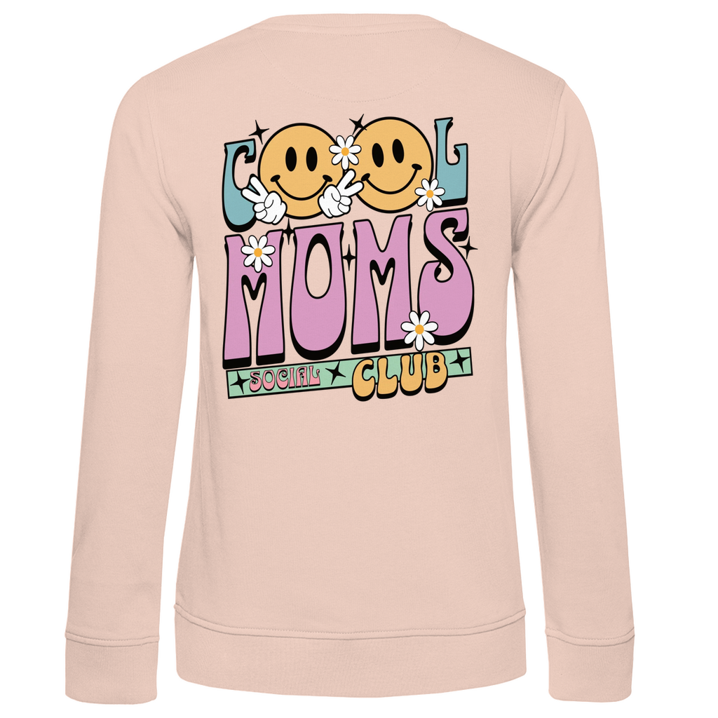 Damen Sweatshirt „Cool Moms Social Club“ personalisierbar mit Rückenprint aus Bio-Baumwolle in Rosa – großer Retro-Schriftzug „Cool Moms“ mit floralen Details