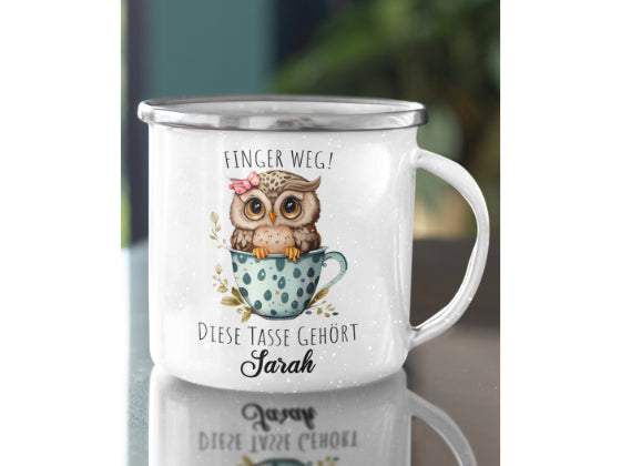 Emaille Tasse personalisiert mit Namen und Eulen Motiv.