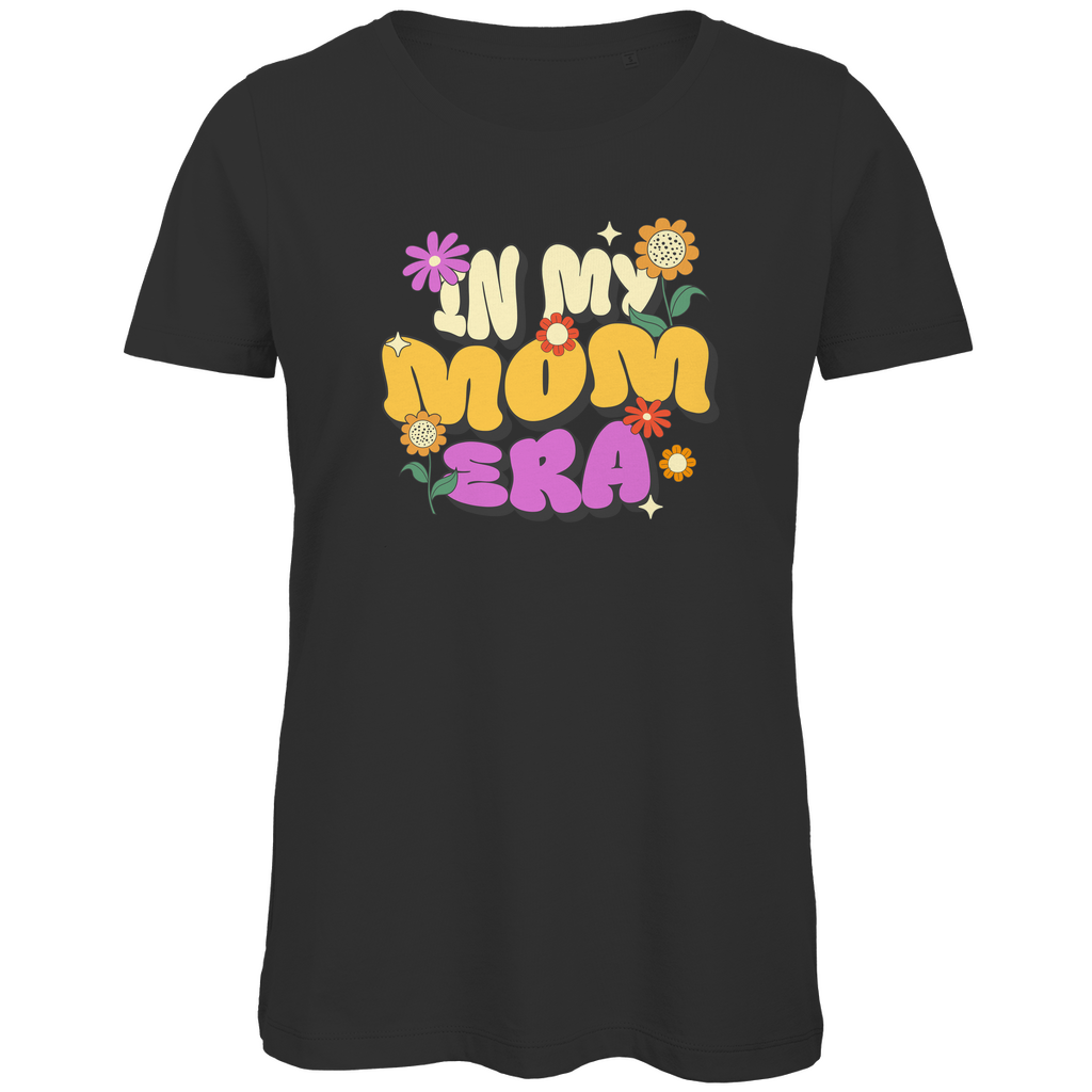 Damen T-Shirt in Schwarz aus 100% Bio-Baumwolle mit Rundhalsausschnitt und Retro-Motiv „In my Mom Era“.