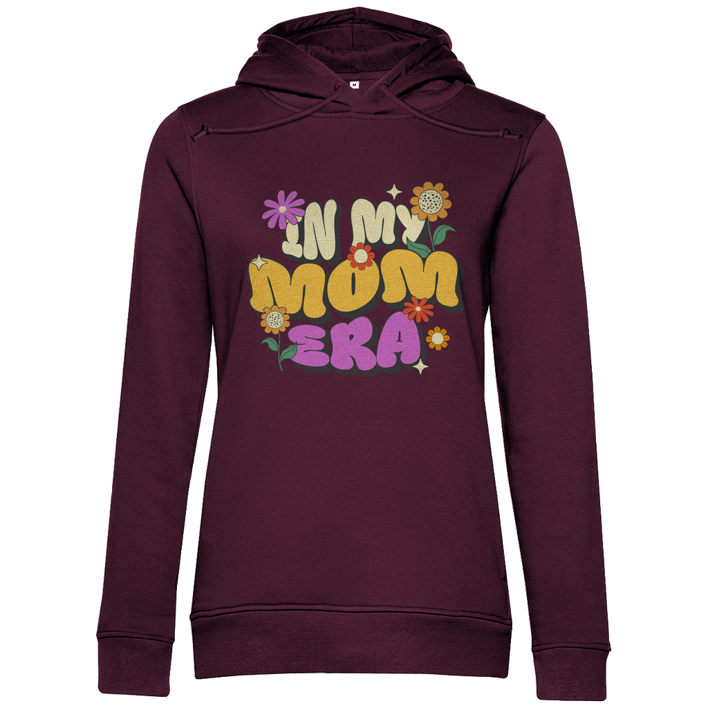 Damen Hoodie in Burgundy aus Bio-Baumwolle mit Retro-Motiv „In My Mom Era“ und bunten Blumen. Nachhaltig und stylisch.