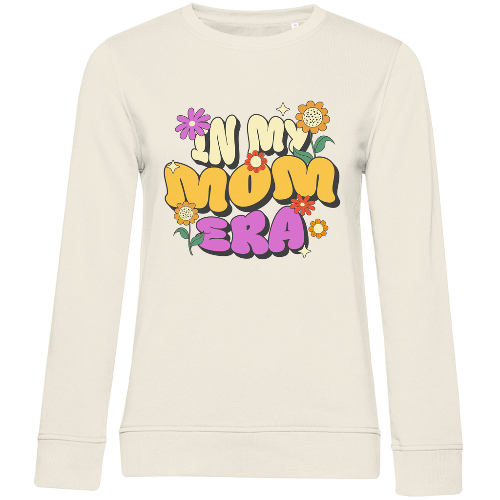 Damen Sweatshirt in Off-White aus Bio-Baumwolle mit Rundhalsausschnitt und Retro-Motiv „In my Mom Era“.