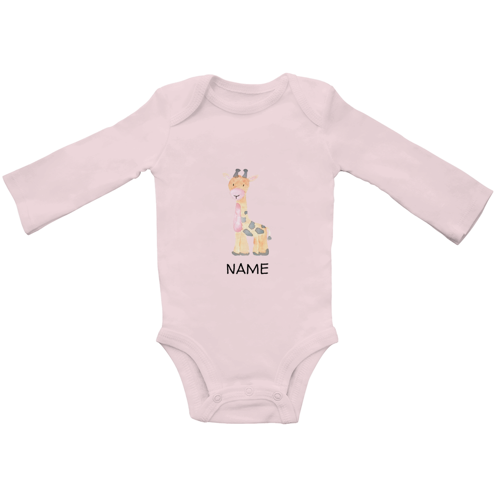 Baby Langarm Body "Little Giraffe" in Rosa: Handgezeichnetes Giraffen-Tiermotiv in Gelb- und Grautönen, personalisierbar mit Namen