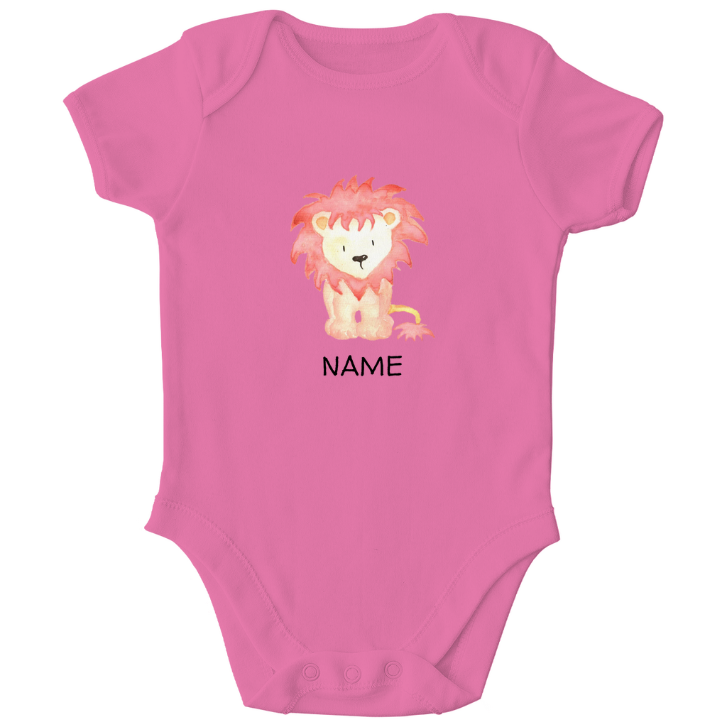 Baby Kurzarm Body "Little Lion" mit Löwen Motiv in Pink: Verspielter Löwe mit wilder Mähne, personalisierbar mit Wunschname