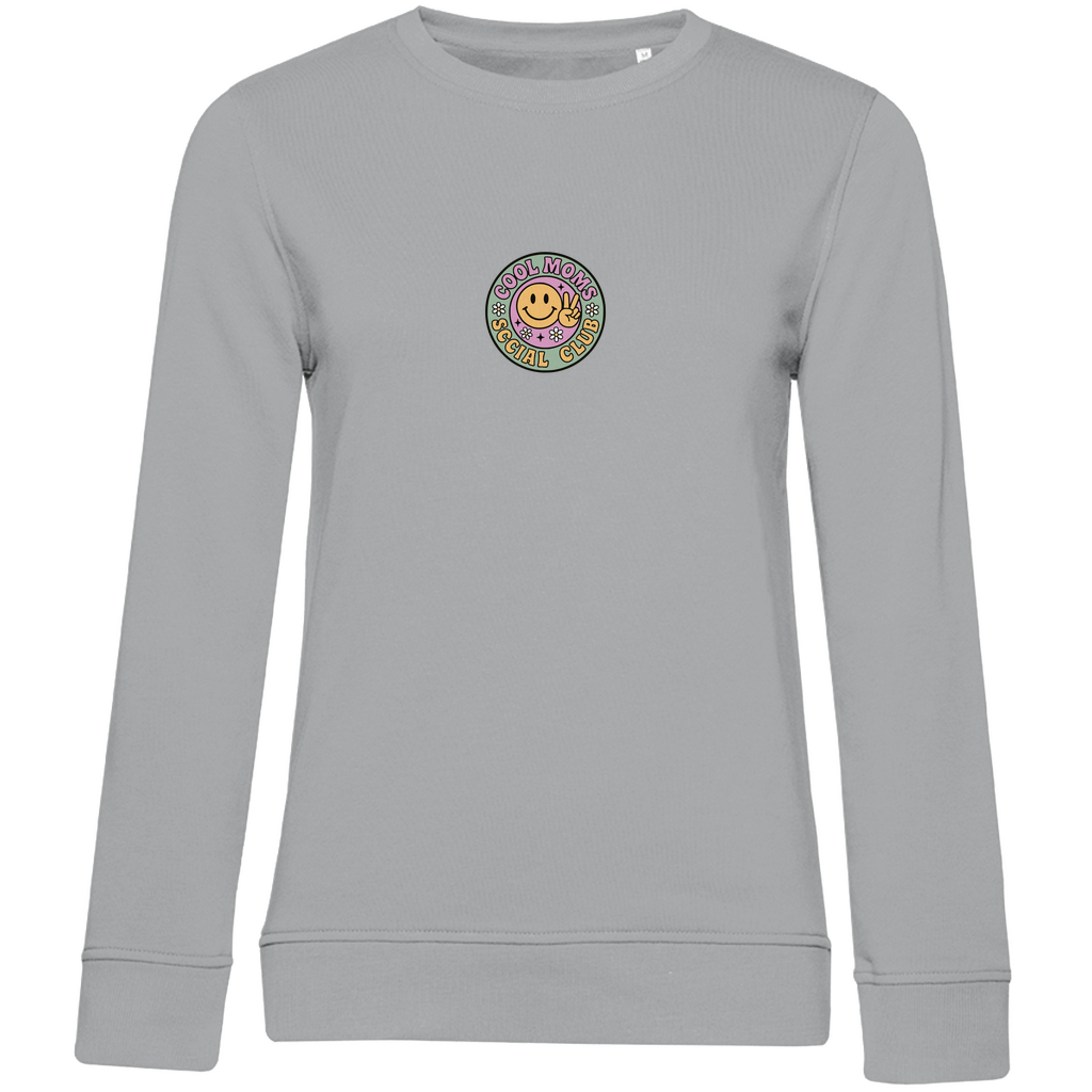 Damen Sweatshirt „Cool Moms Social Club“ mit Rückenprint aus Bio-Baumwolle in grau – Ausdrucksstarkes Design mit Retro-Schriftzug für stolze Mamas