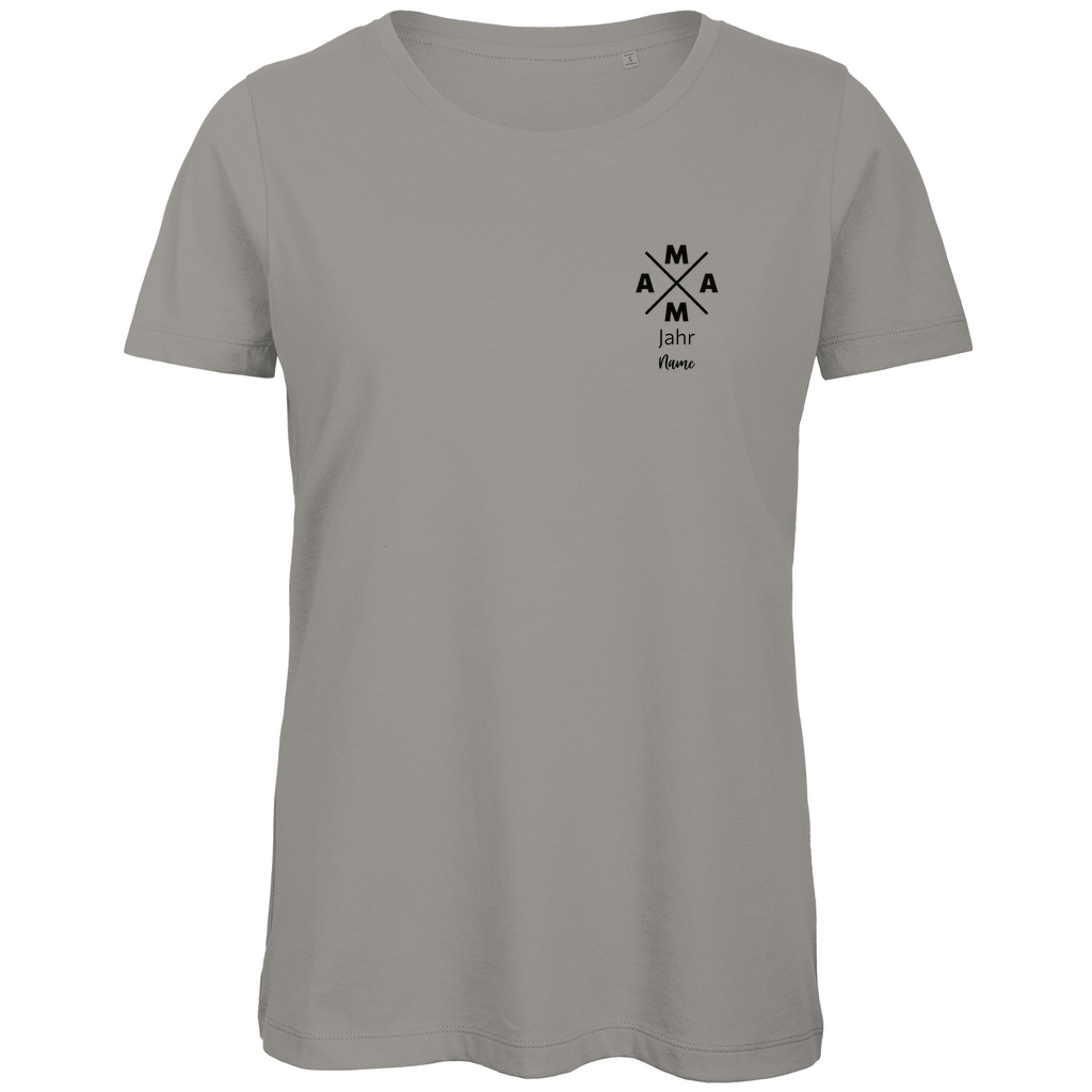 Damen T-Shirt „MAMA X Mini“ in Grau – personalisierbares Brustmotiv mit Wunschjahr & Name, modernes Design für stilbewusste Mamas. Ideal als Geschenk zum Geburtstag oder Muttertag.