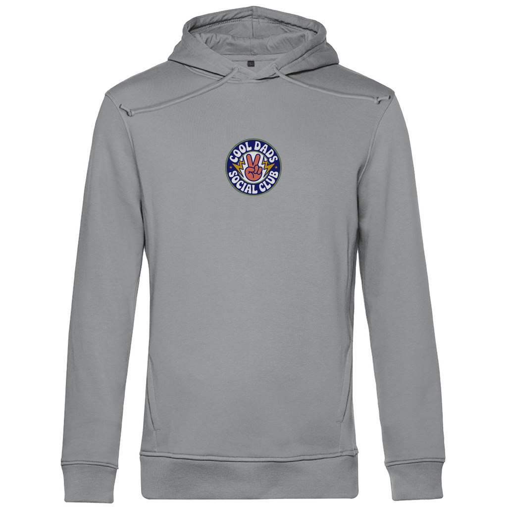 Hoodie Herren "Cool Dads Social Club" aus Bio-Baumwolle in Grau mit Club-Badge auf der Brust – Statement-Pullover für moderne Väter