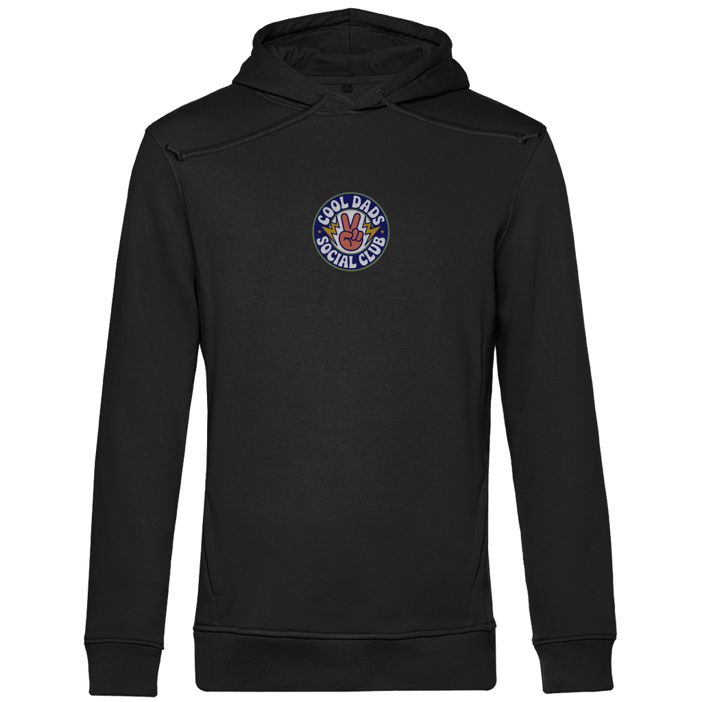 Hoodie Herren "Cool Dads Social Club" aus Bio-Baumwolle in Schwarz mit Club-Badge auf der Brust – Statement-Pullover für moderne Väter