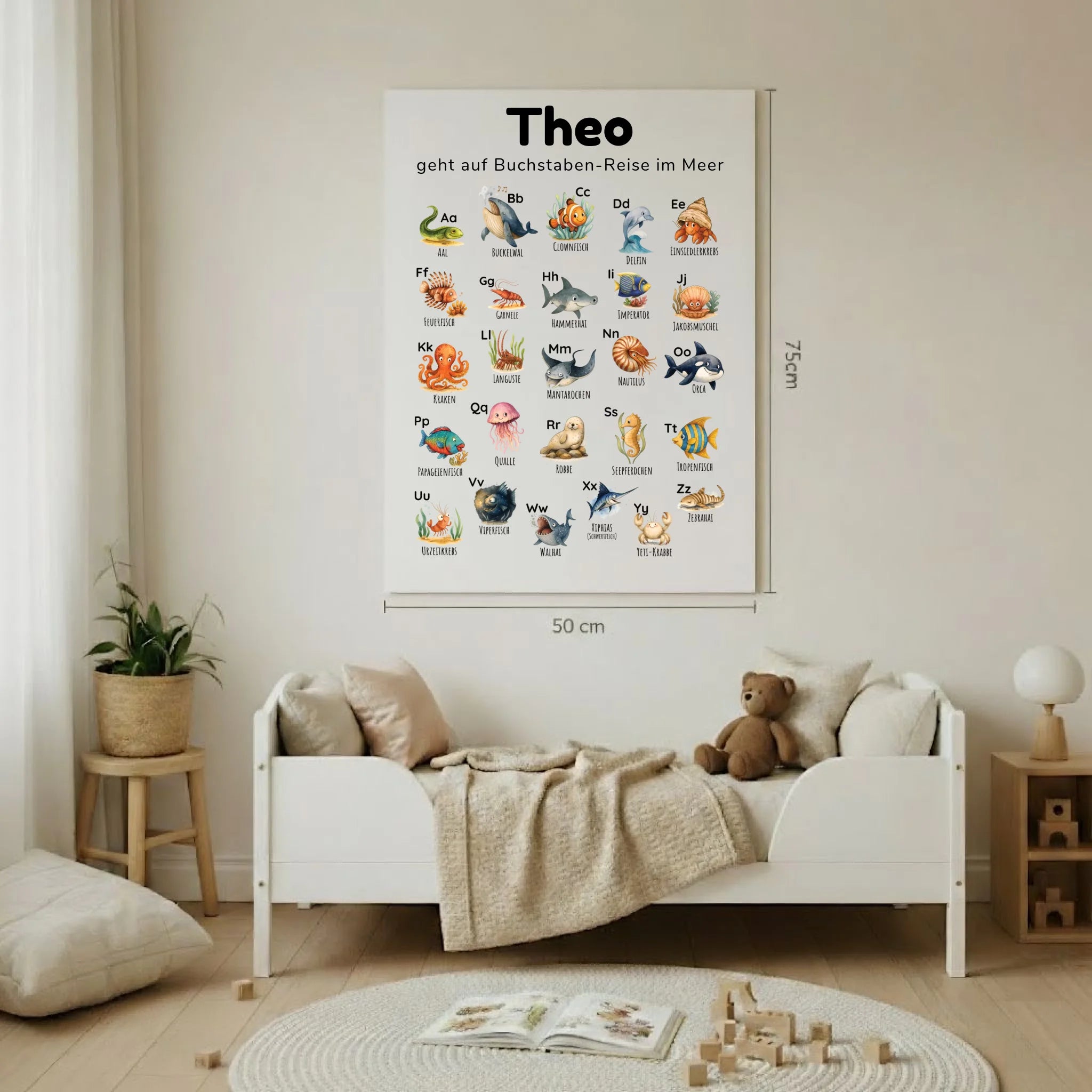 ABC-Poster für Kinder im Ozean Design, personalisierbar mit Namen und Spruch, Illustrationen mit Meerestieren wie Delfin, Wal und Seestern, pädagogisch wertvoll zur frühen Buchstabenerkennung, ideal für Kinderzimmer, Kita und Einschulung, Druck im Hochformat 50cm mal 75cm, beliebt in Deutschland