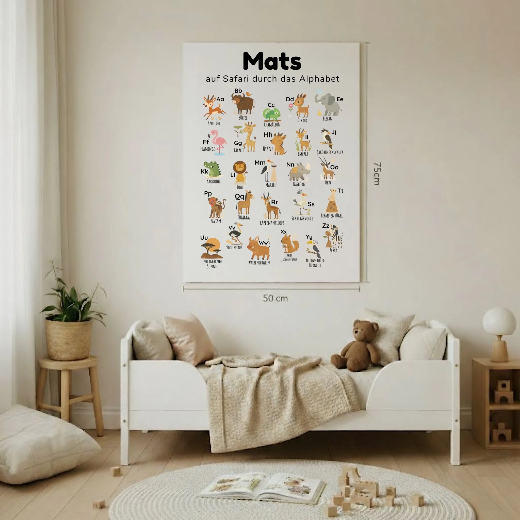 ABC Poster für Kinder im Safari & Savanne Design, personalisierbar mit Namen und Spruch, hochwertige Illustration mit Löwe, Elefant und Giraffe, pädagogisch wertvoll zur frühen Buchstabenerkennung, ideal für Kinderzimmer. Druck im Hochformat 50x75 cm, beliebt in Deutschland