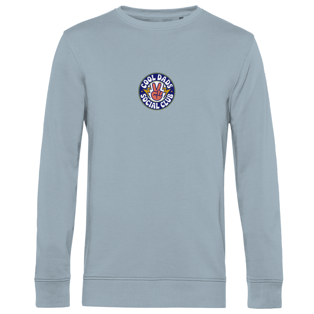 Sweatshirt Herren "Cool Dads Social Club" aus Bio-Baumwolle in Blau mit Club-Badge auf der Brust – klarer Look für stylische Väter