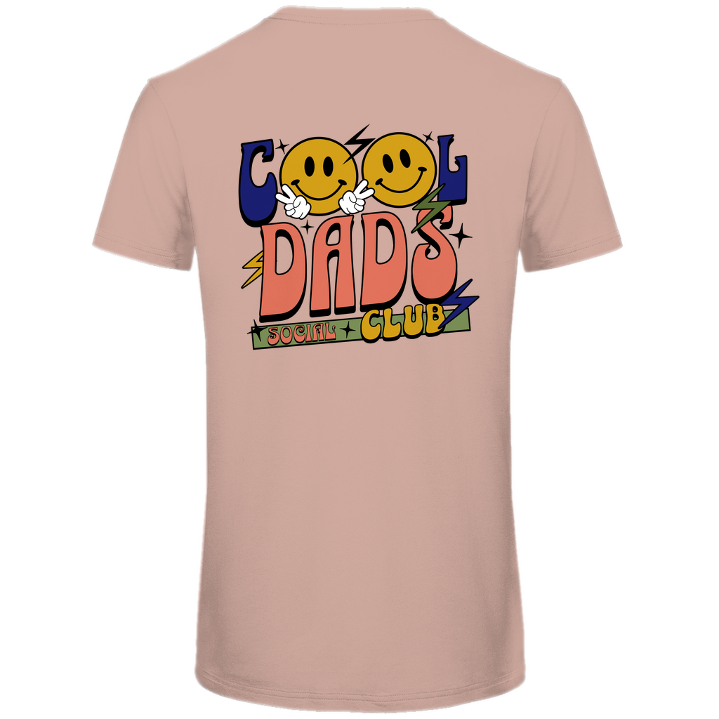 T-Shirt Herren "Cool Dads Social Club" aus Bio-Baumwolle in Rosa mit auffälligem Backprint – stylischer Blickfang für Väter mit Haltung