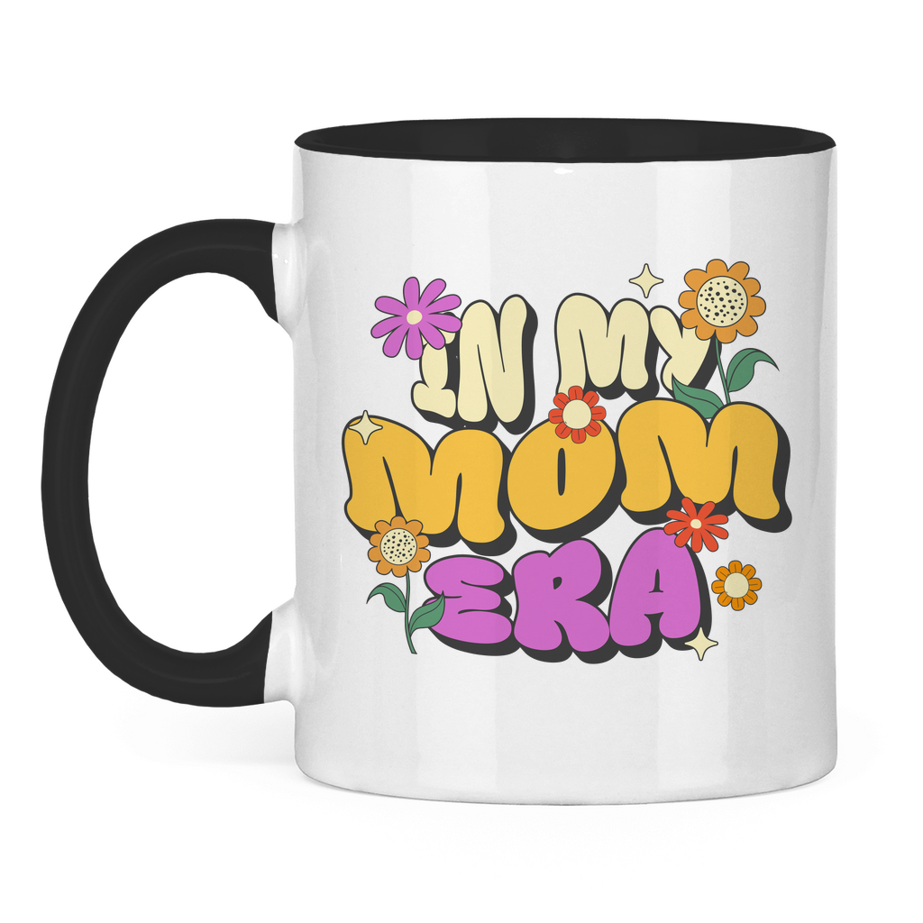 Zweifarbige Keramiktasse für Mütter mit "In My Mom Era" Aufdruck, weiß mit schwarzem Henkel und Innenseite, 330ml Fassungsvermögen, spülmaschinen- und mikrowellengeeignet.